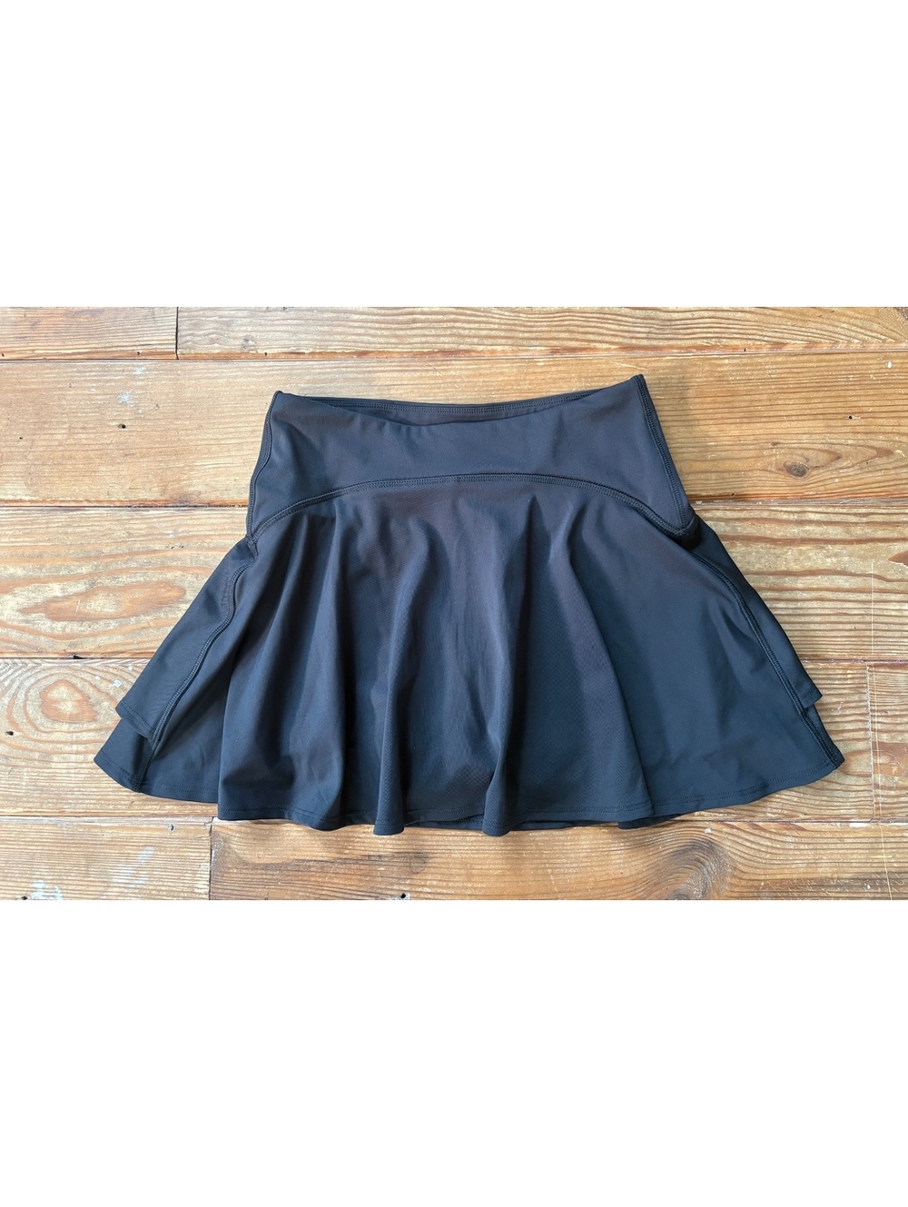 Old Navy PowerSoft Extra High-Rise Black Tennis Skort Size Small